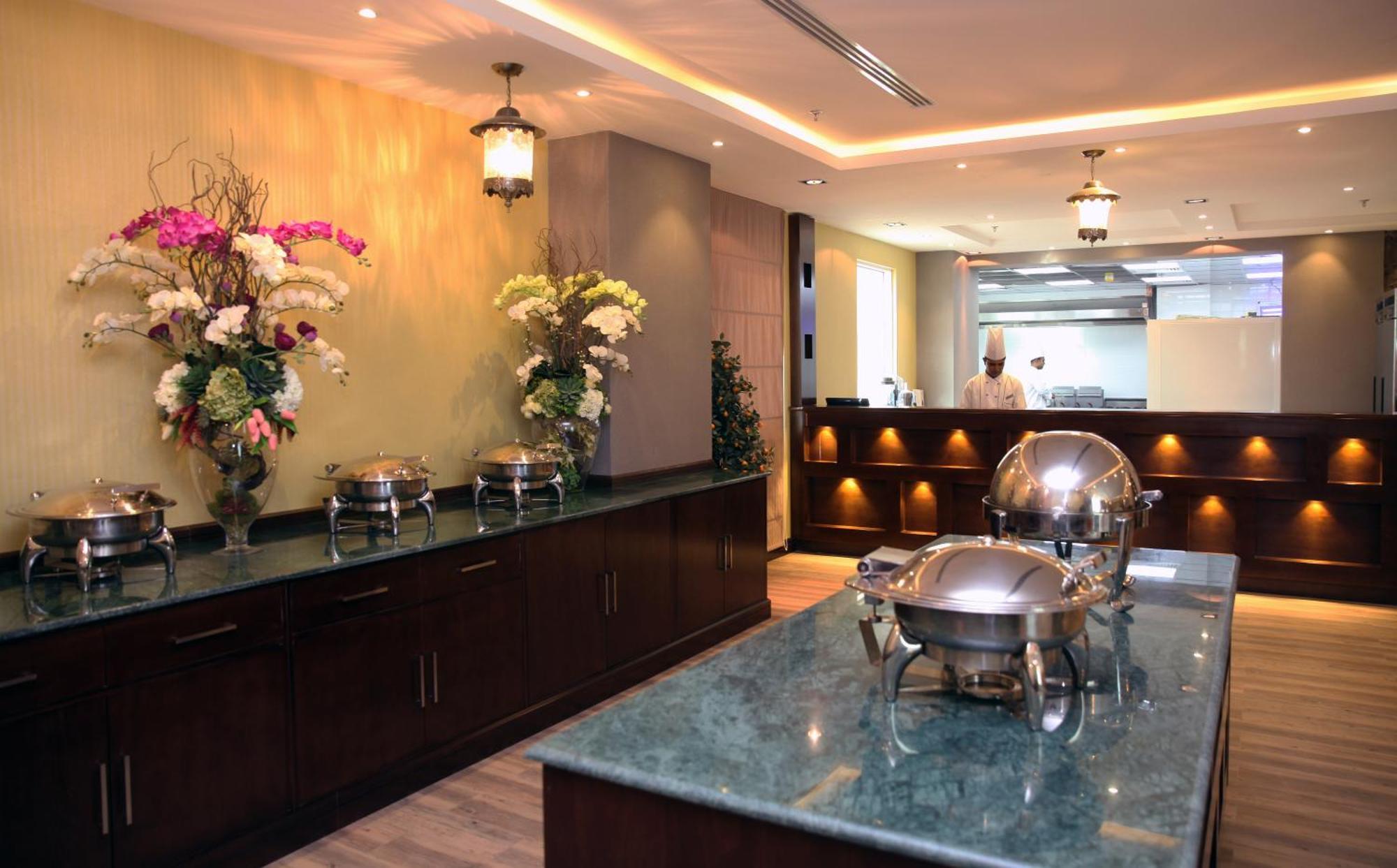 Swiss Flora Inn Hotel Riyadh Ngoại thất bức ảnh